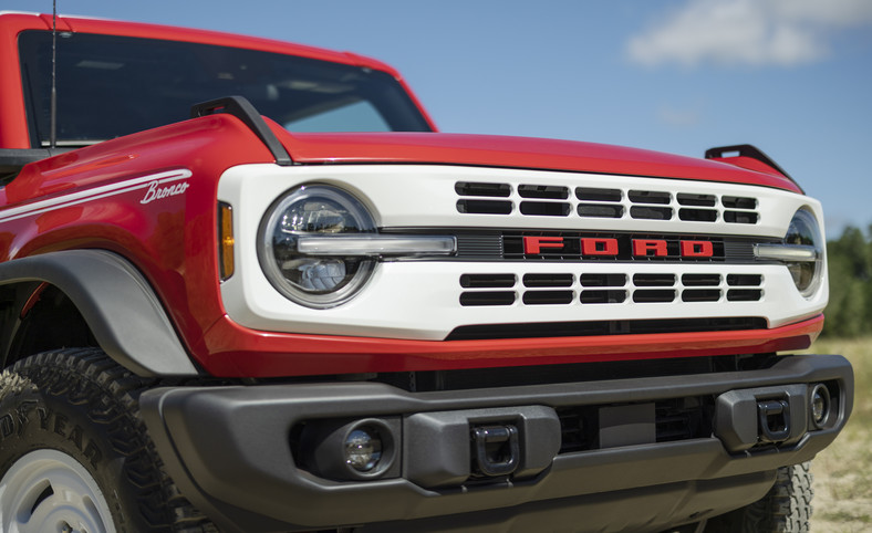 2023 Bronco Heritage Edition Race Red 05