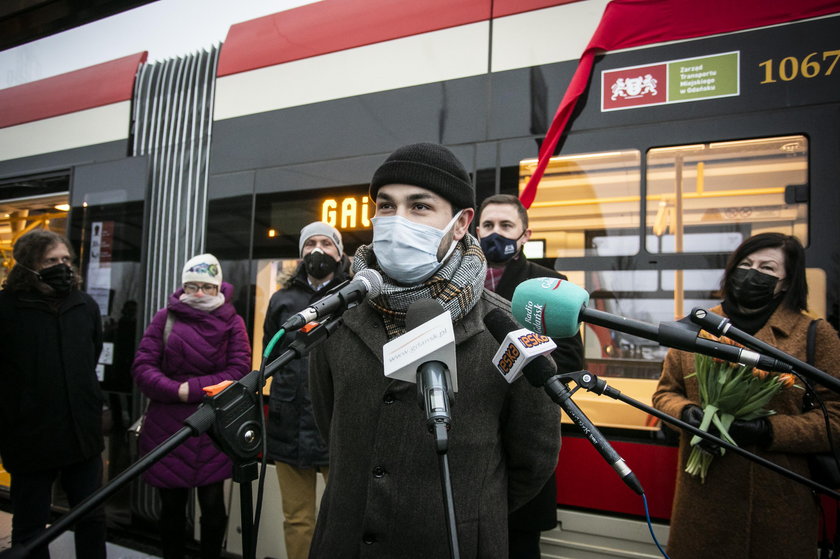 Uroczystość nadania imienia nowemu tramwajowi.