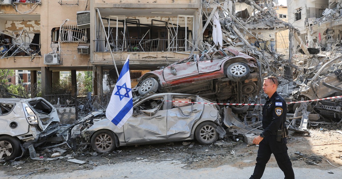 Eskalacja trwa. Teheran wystrzelił setki pocisków balistycznych