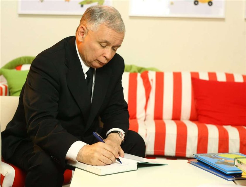 Jarosław Kaczyński życzy dzieciom