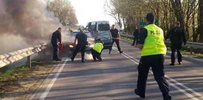 Zabezpieczali wizytę premiera. Uratowali trzy osoby