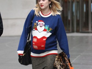 Cuki vagy ciki pulcsiban a sztár?