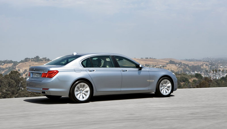 IAA Frankfurt 2009: BMW ActiveHybrid 7 - nowy standard