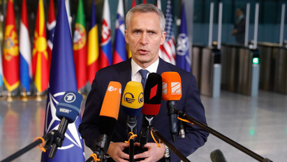 Közel a NATO-tagság? Tárt karokkal várják a finneket és a svédeket