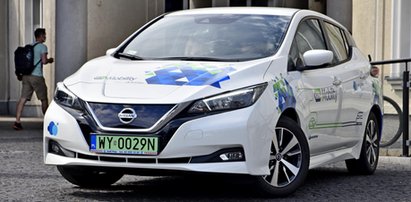 Wyjdź z pociągu, jedź autem elektrycznym! Gdynia to pierwsze miasto w Polsce z takim udogodnieniem dla pasażerów!