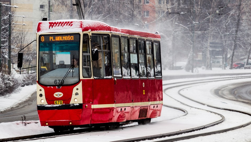 KATOWICE ZIMA ŚNIEG (zima w Katowicach)