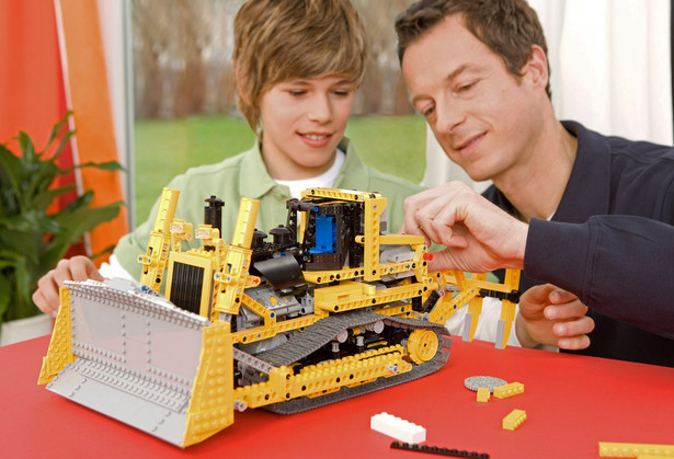 "Rodzice traktują Lego, jak inwestycję." - twierdzi analityk rynku zabawek Chris Byrne
