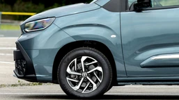 ma 144 km i kosztuje 55 200 zł. oto nowa toyota z silnikiem 2.0