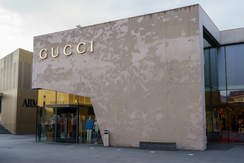 Outlet Gucci - luksus za pół ceny - Moda