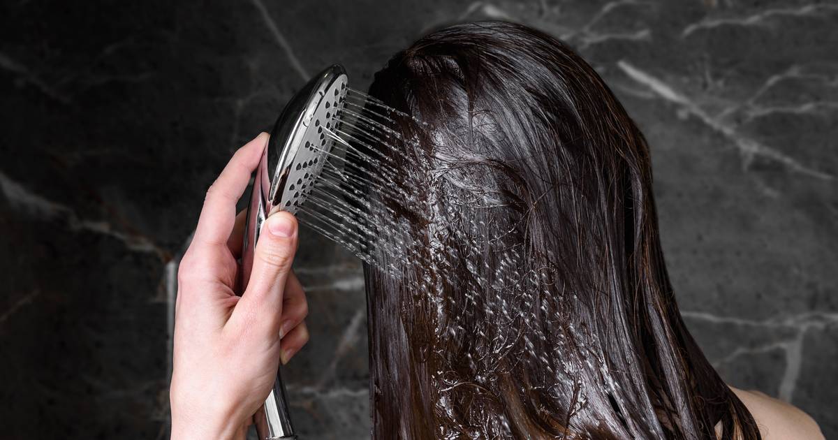 Japoński rytuał mycia głowy coraz popularniejszy. Jak wykonać go w domu?