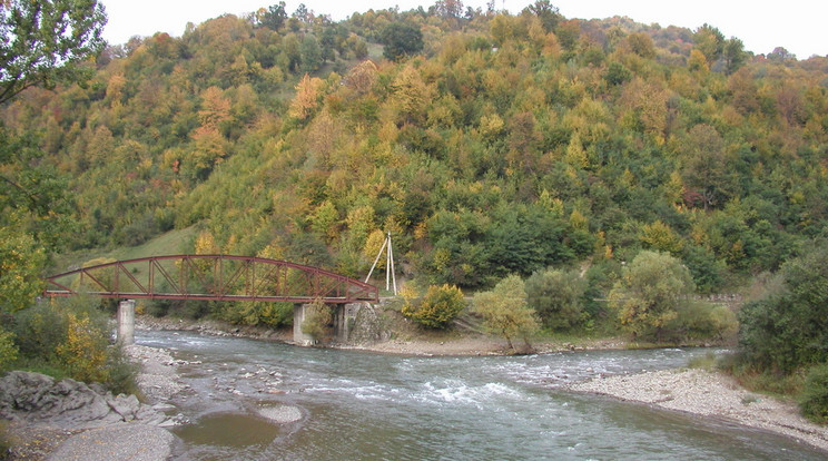 Leszakadt egy híd Kárpátalján / Illusztráció / Fotó: Wikipedia/Közkincs