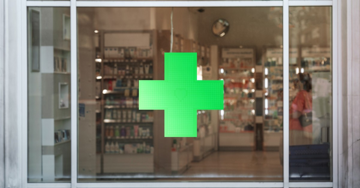 Brakuje aptek całodobowych. Branża nie ma wątpliwości: to przez „Aptekę dla aptekarza”