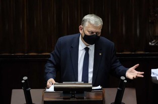 Suski: Nikt nie może nakazać Angeli Merkel, żeby robiła to, co nam się podoba