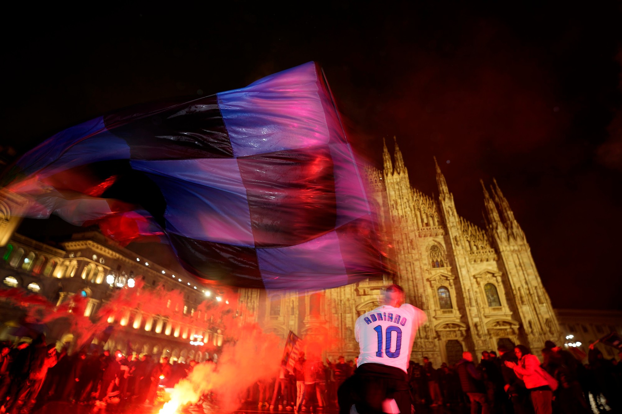 Futbalisti Interu Miláno spečatili v pondelňajšom „derby della Madonnina“ zisk jubilejného 20. titulu v histórii Serie A.