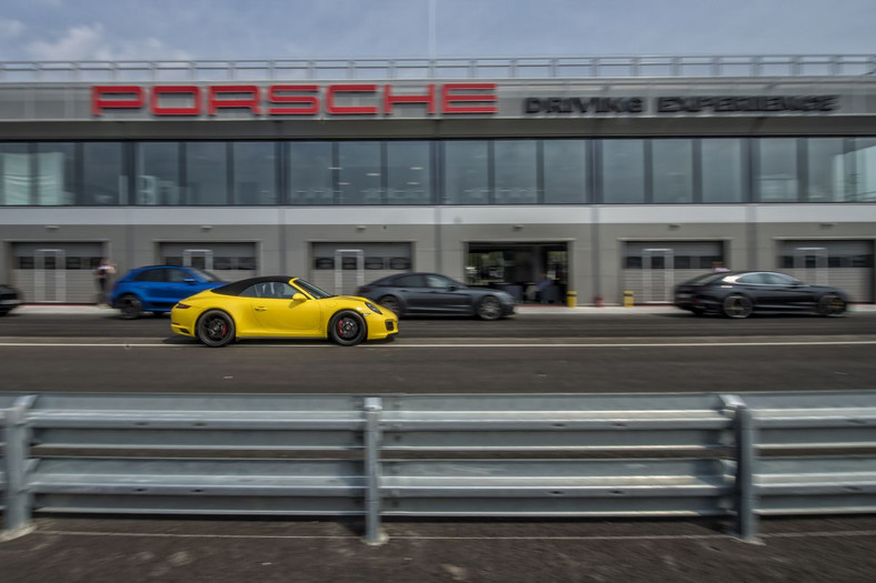 Porsche Driving Experience na Silesia Ring - to trzeba przeżyć