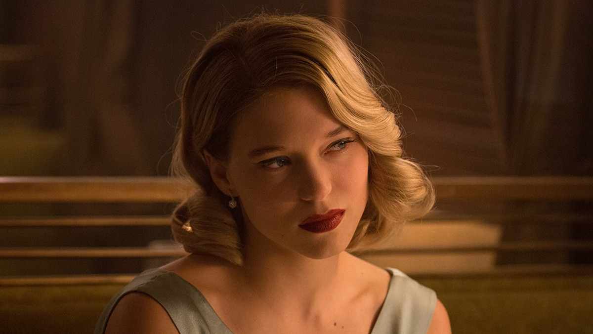 Léa Seydoux w 24. filmie o Bondzie, "Spectre", zagrała dr Madeleine Swann. W kolejnej części serii o najpopularniejszym agencie ("Shatterhand") powtórzy swoją rolę. Angaż 33-letniej aktorki z Francji potwierdził sam reżyser, który debiutuje w filmowej sadze o agencie MI6.