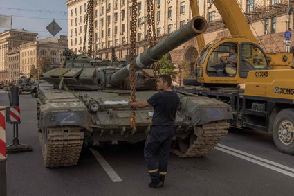 Ukraina znów to zrobi. "Parada" zniszczonych rosyjskich czołgów w centrum Kijowa