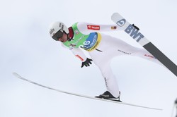 Piotr Żyła najlepszy z Polaków w Planicy. Ostatni konkurs sezonu wygrał Timi Zajc