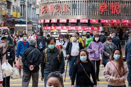 Kiedyś Chińczyk, dziś: inny Azjata. Pandemia dała Pekinowi wygodny pretekst do nasilenia represji