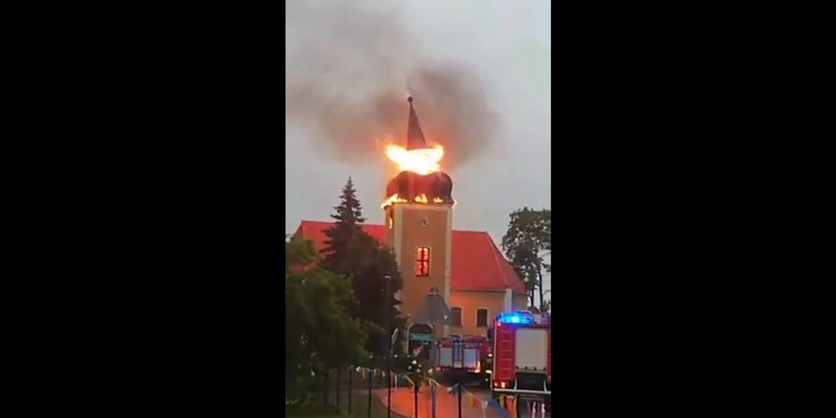 Pożar kościoła koło Iławy. Płonął jak katedra Notre Dame