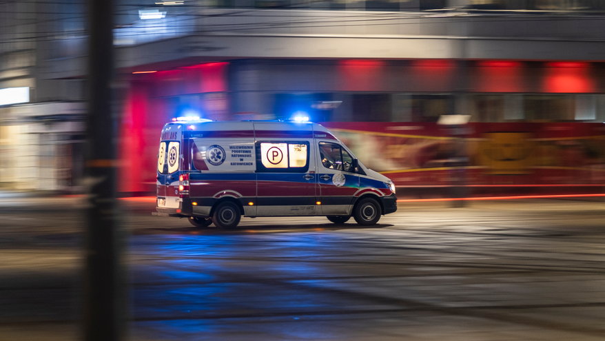 Kierowca karetki w Mławie miał 3 promile alkoholu. Grozi mu kara do dwóch lat więzienia