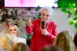 anna seniuk nadal pracuje na etacie. to myśli o emeryturach