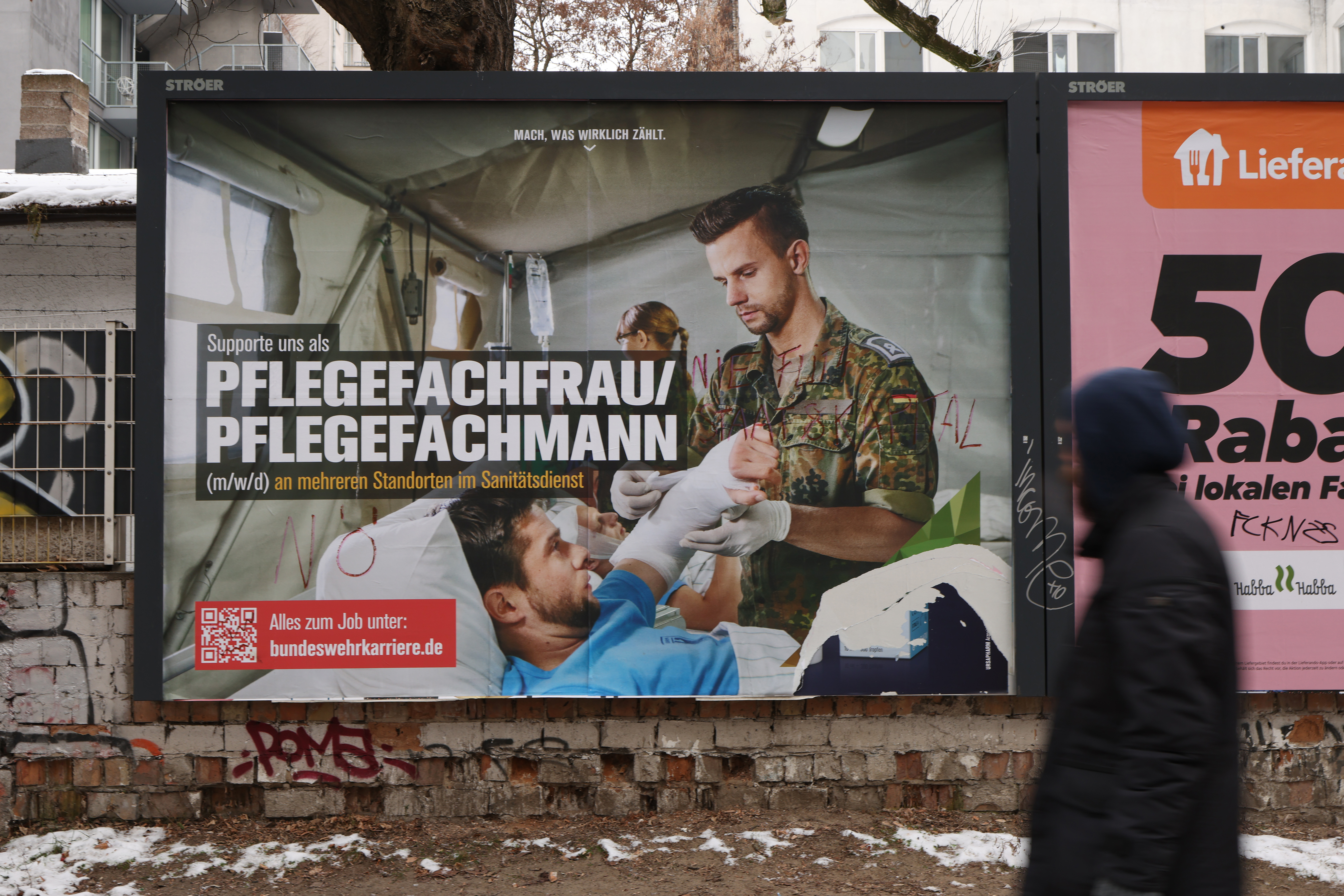 Bundeswehr befragt Jahrgang 2008: Männer müssen antworten – sonst Bußgeld