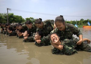 stjuardese trening01 foto profimedia