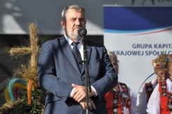 Ardanowski: Są ideologie mówiące, że mleko jest efektem gwałtu na krowach