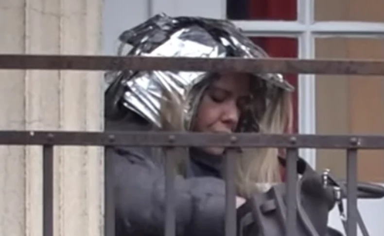 Melina Džinović kod frizera