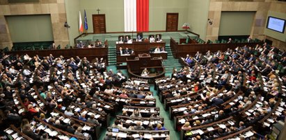 Gigantyczne odprawy dla posłów. Dostaną miliony