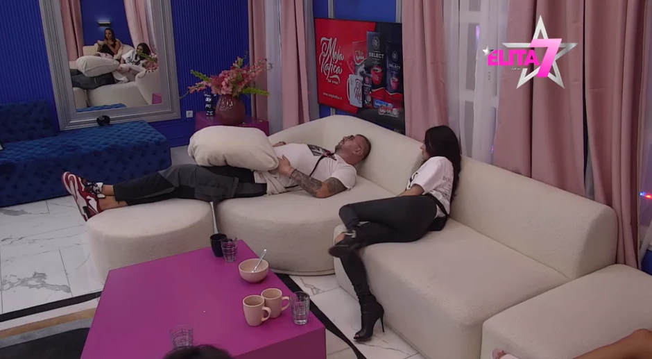 Jovana i Janjuš se muvaju