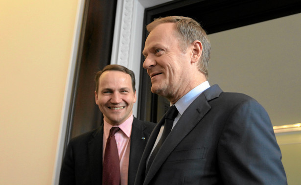 Ciekawy ranking. Tusk i Sikorski wśród najpotężniejszych, także gangsterów