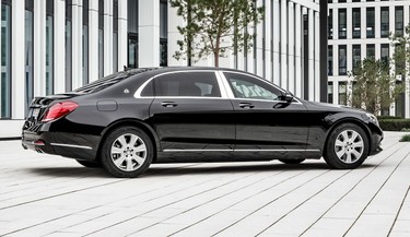 Pancerny Mercedes Maybach S 600 Guard