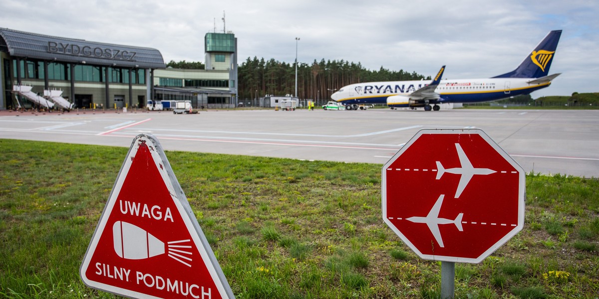 Przez dwa tygodnie rząd będzie patrzył, co dzieje się we Francji i Chorwacji i wtedy zapadnie decyzja, czy dołożyć te kraje do listy objętej zakazami, czy nie – podaje RMF FM.