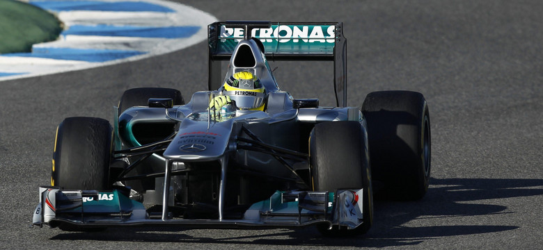 GP Bahrajnu: świetny Nico Rosberg, kompromitujące Ferrari