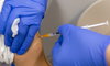 Czy trzecia dawka szczepionki chroni przed nowymi wariantami koronawirusa? Co mówią wyniki badań?