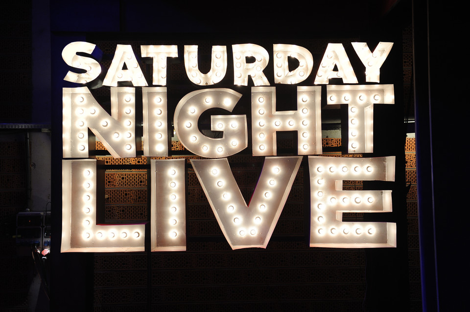 "Saturday Night Live" - znamy pierwszych prowadzących