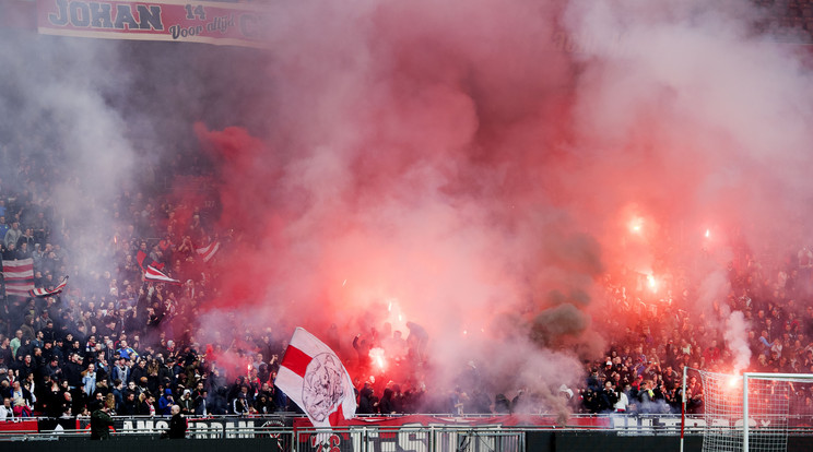 A Feyenoord szurkolók nem először vandálkodnak külföldön/Fotó: AFP