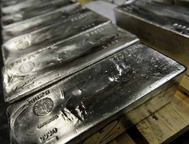 W 2011 r. KGHM był największym na świecie producentem srebra, z udziałem w światowej produkcji sięgającym 5,3%.