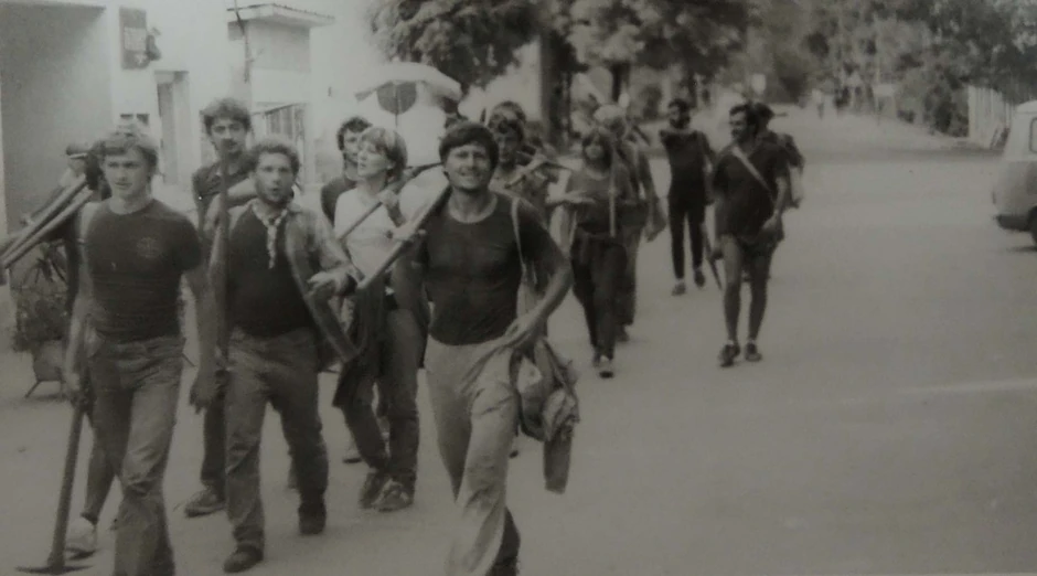 Šele na čelu kolone brigadira na jednoj od radnih akcija