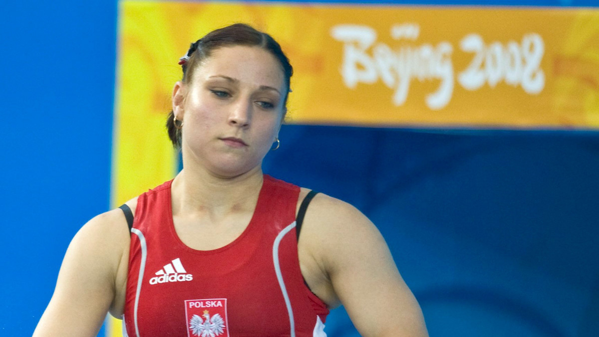 Aleksandra Klejnowska-Krzywańska, trzykrotna olimpijka, mistrzyni świata i czterokrotna mistrzyni Europy w podnoszeniu ciężarów, zmieniła barwy klubowe - informuje "Sport".
