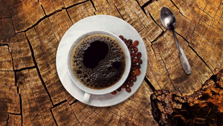 Nadmierne spożycie kawy może zmniejszać objętość mózgu i zwiększać ryzyko rozwoju demencji (fot. Pixabay/CC0 Public Domain)