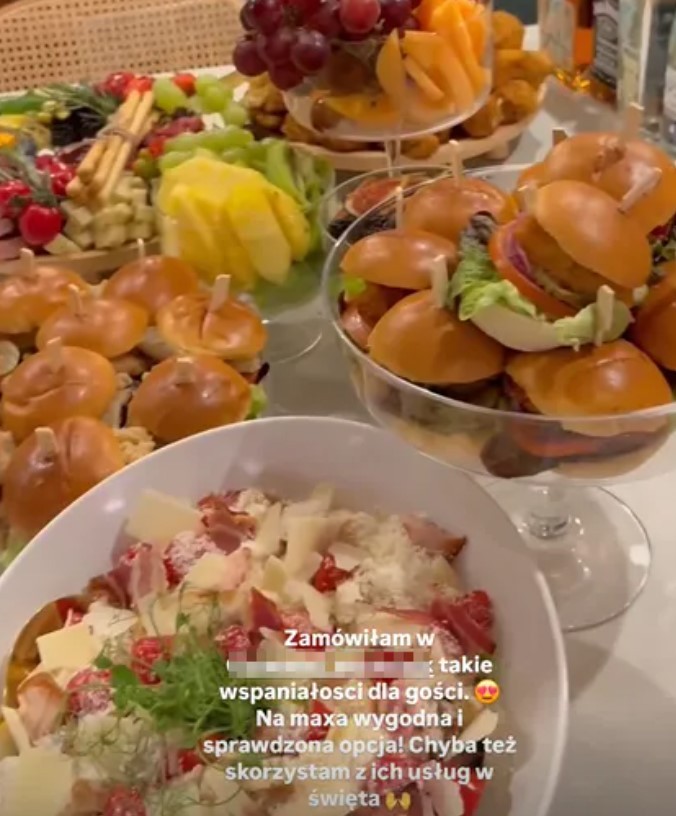 Stoły uginały się od pyszności