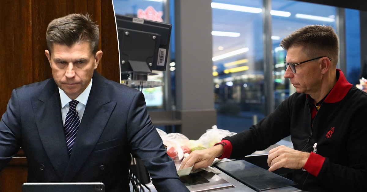 W tamtym roku usiadł na kasie w Biedronce. Jak zrobi teraz? Petru zapowiada, że wszystko policzy