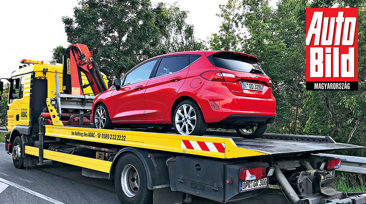 Az autókat több mint 100 000 kilométeren át tesztelik és végül szétszerelik apró alkatrészeire, hogy láthassák a rejtett hibákat is. / Fotó: Auto Bild