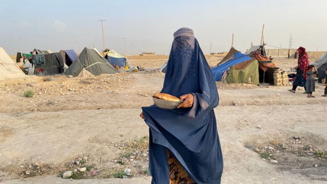 Maszkkal kell eltakarniuk az arcukat az afgán híradósnőknek