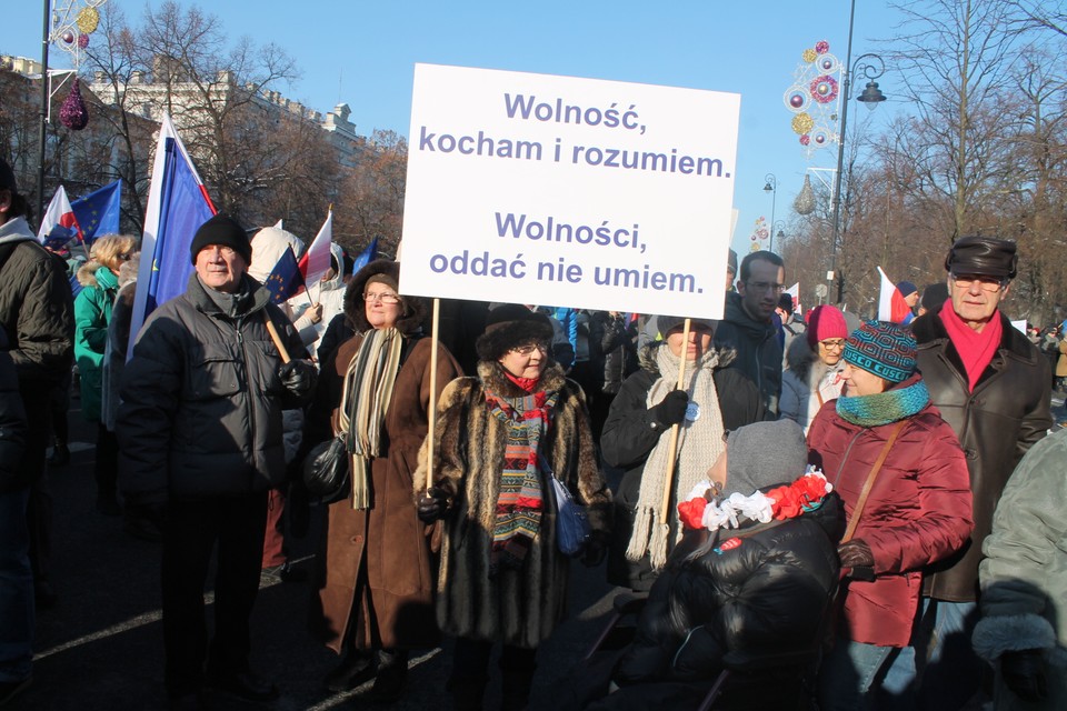 Manifestacje KOD w obronie wolności. Najciekawsze transparenty