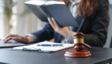 Adwokatura wytacza wojnę portalom