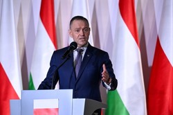 "Pan się ogarnie i słucha, co mówi prezydent Polski". Nawrocki ostro do dziennikarza TVN24